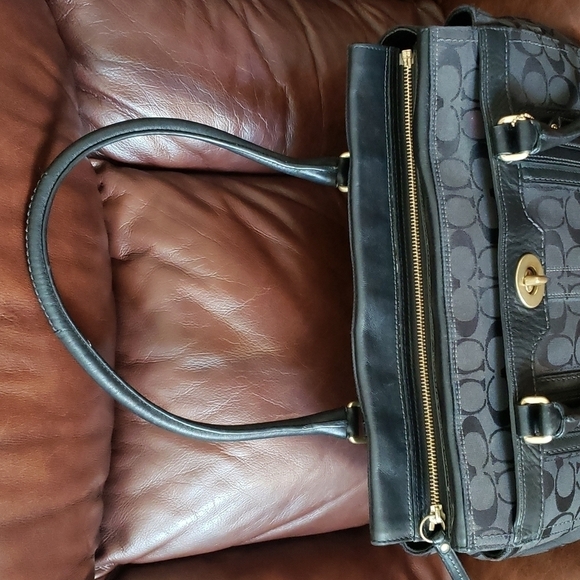 COACH 11063 Hampton Signature Black Canvas Carryall Tote - Picture 6 of 16